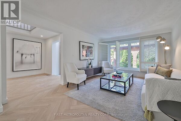 Toronto 4 bedrooms House for rent. Property photo: 647574-3