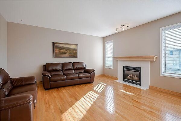 Calgary 4 bedrooms Main Floor for rent. Property photo: 647597-3