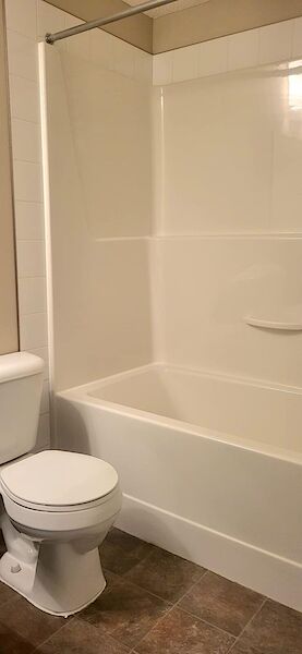 Calgary 2 bedrooms Townhouse for rent. Property photo: 647681-2