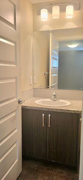 Calgary 2 bedrooms Townhouse for rent. Property photo: 647681-3