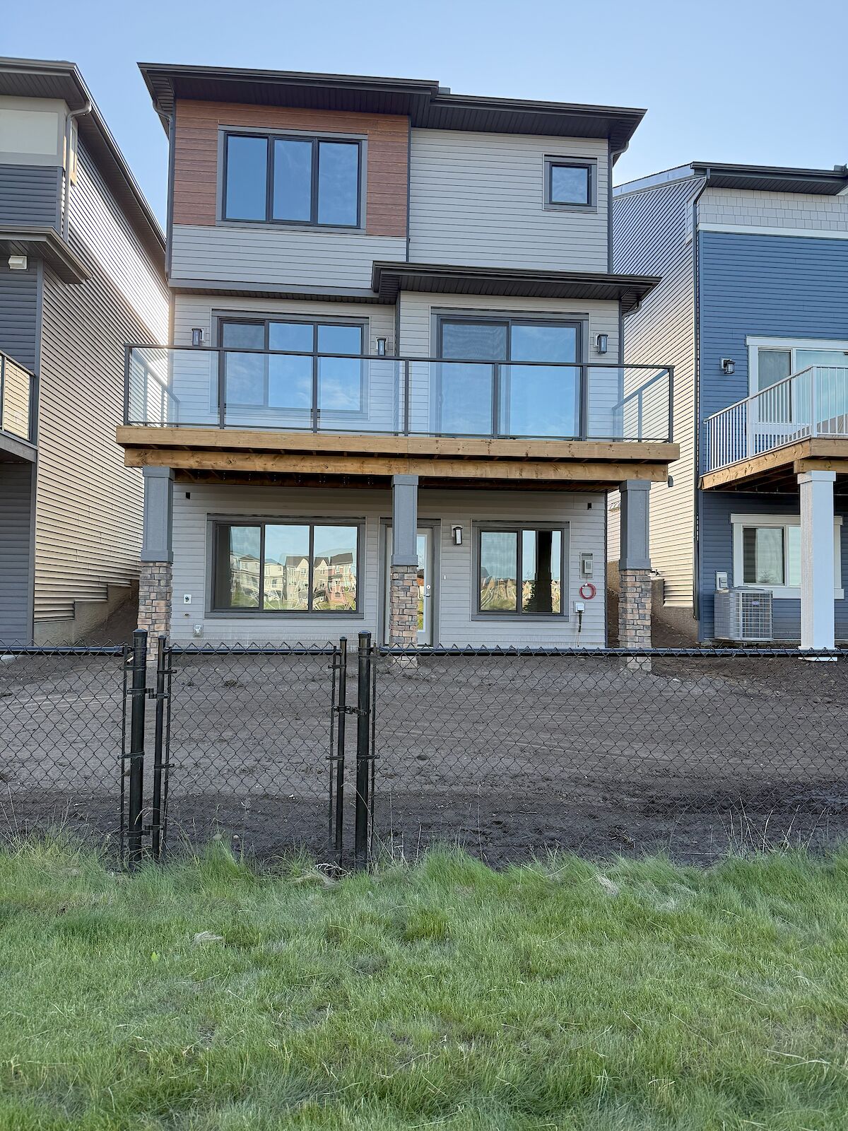 Calgary 1 bedroom Basement for rent. Property photo: 647703-1