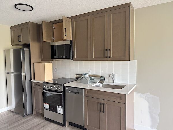 Calgary 1 bedroom Basement for rent. Property photo: 647703-3