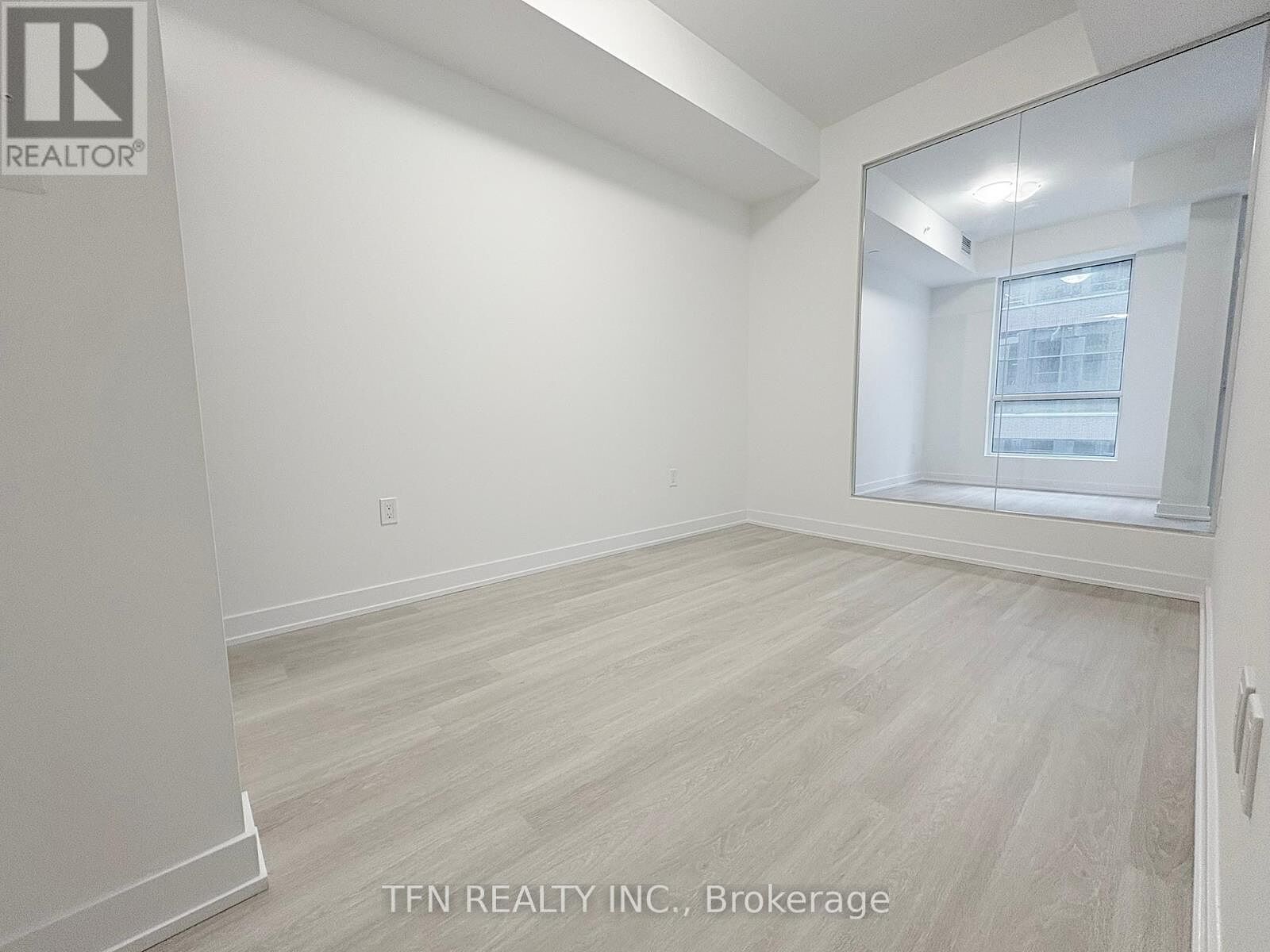 Bedroom Toronto 1 bedroom Apartment for rent. Property photo: 647708-1