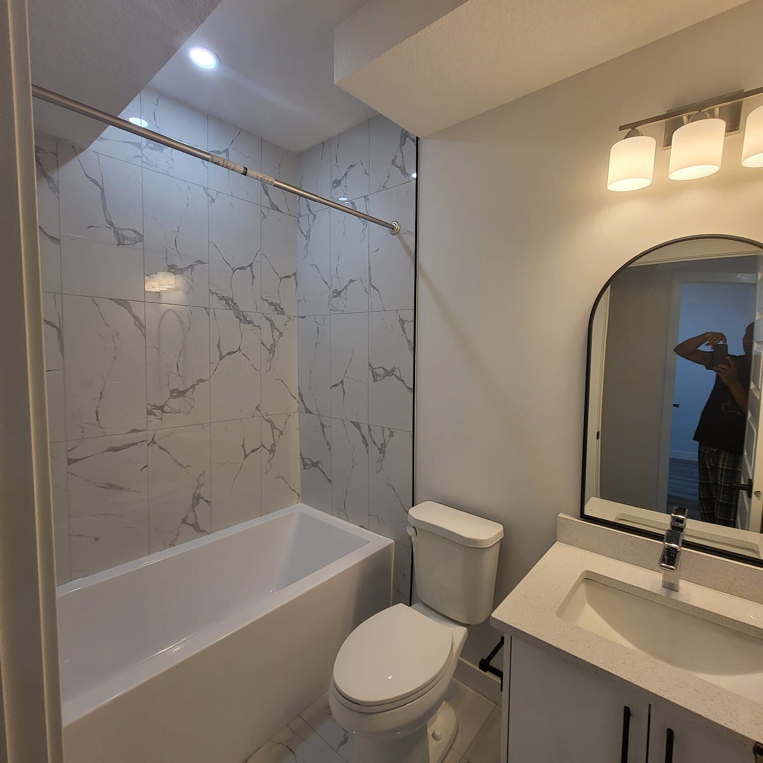 Calgary 2 bedrooms Basement for rent. Property photo: 647761-1