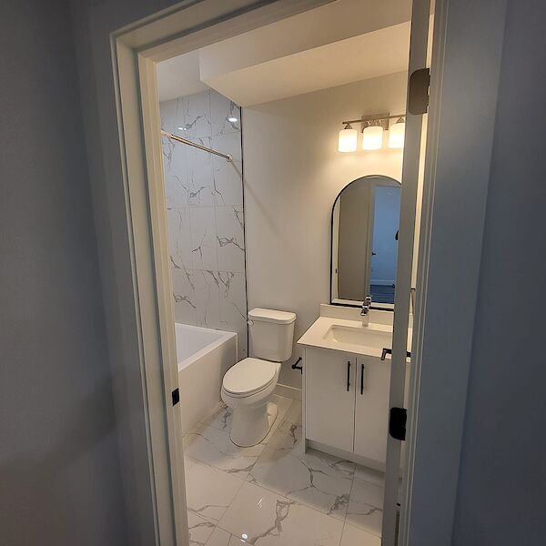 Calgary 2 bedrooms Basement for rent. Property photo: 647761-2