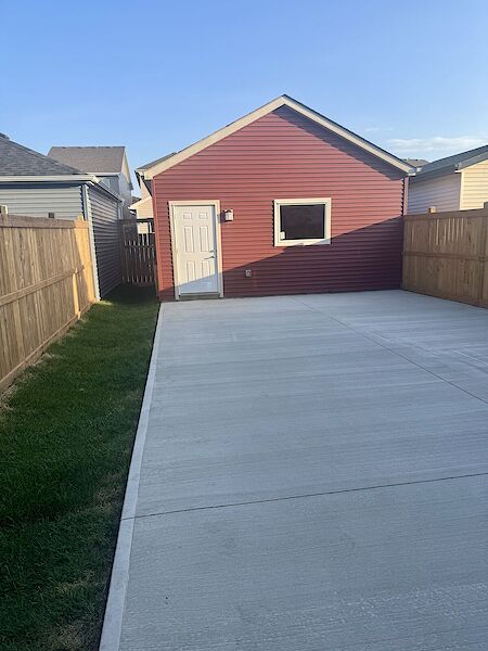 Edmonton 3 bedrooms House for rent. Property photo: 647824-2