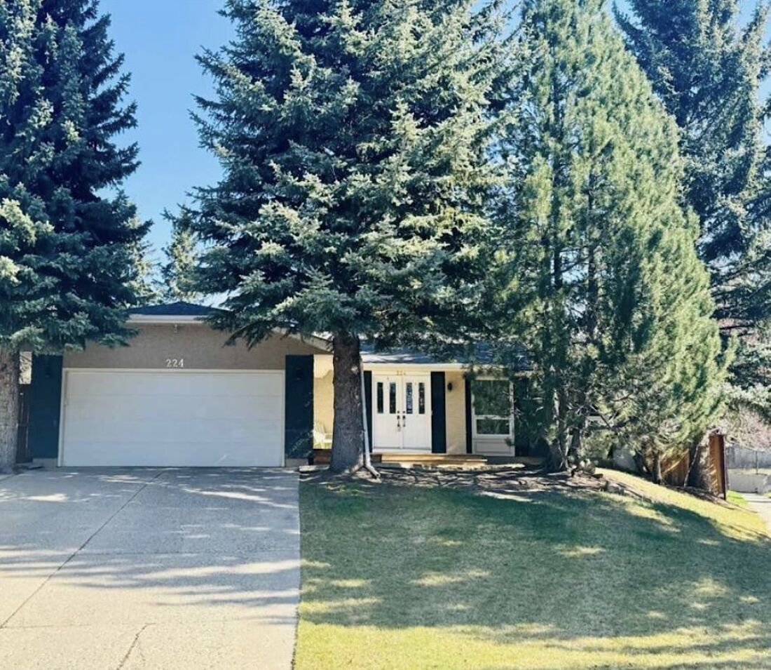 Calgary 4 bedrooms House for rent. Property photo: 647828-1