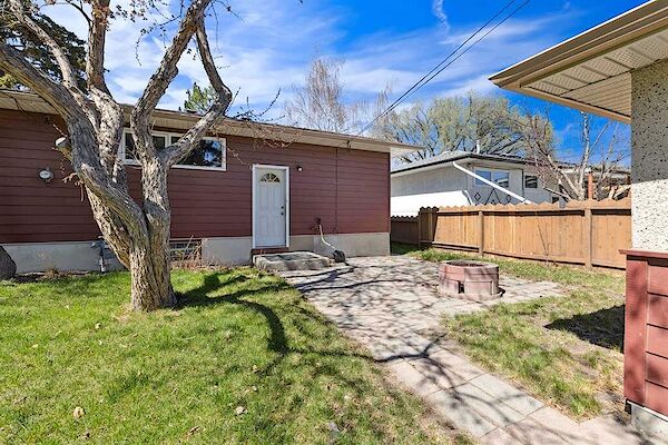 Calgary 3 bedrooms House for rent. Property photo: 647880-3