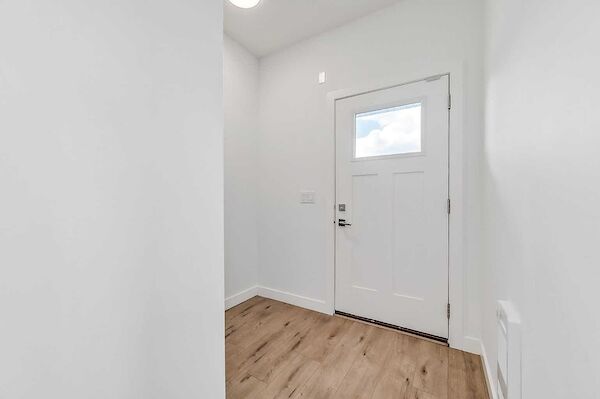 Calgary 4 bedrooms Townhouse for rent. Property photo: 648085-2