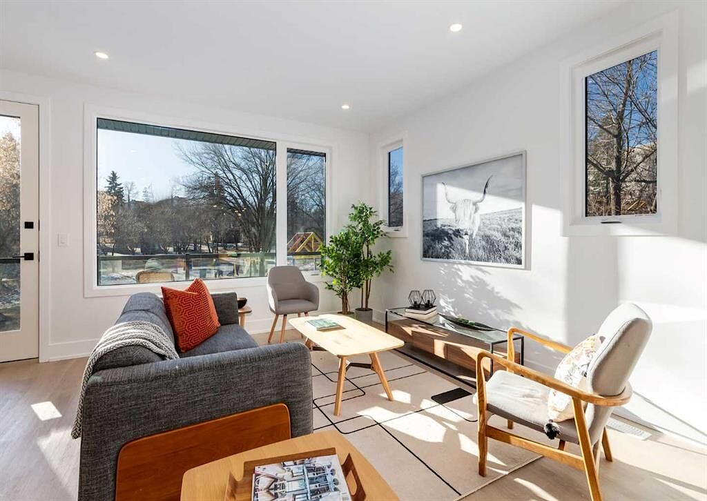 Calgary 3 bedrooms Townhouse for rent. Property photo: 648087-1