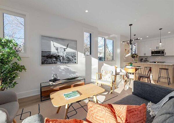 Calgary 3 bedrooms Townhouse for rent. Property photo: 648087-3