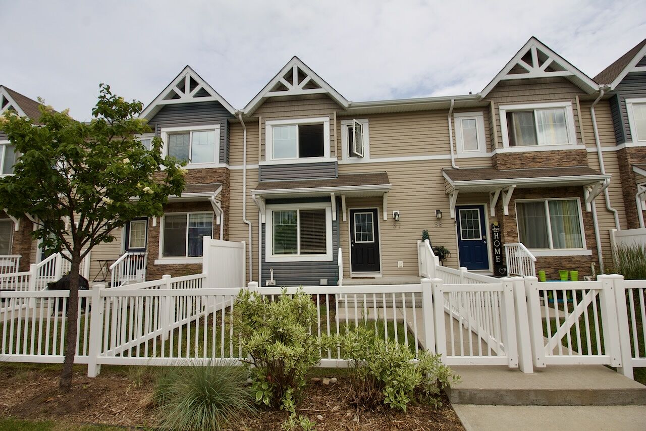 Edmonton 3 bedrooms Townhouse for rent. Property photo: 648088-1