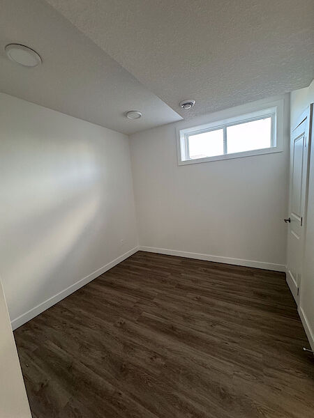 Calgary 1 bedroom Basement for rent. Property photo: 648111-3