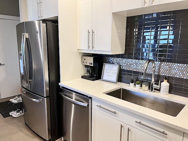 Edmonton 1 bedroom Room For Rent for rent. Property photo: 648135-3