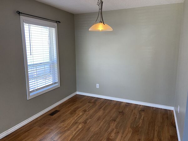 St. Albert 3 bedrooms Main Floor for rent. Property photo: 648174-3