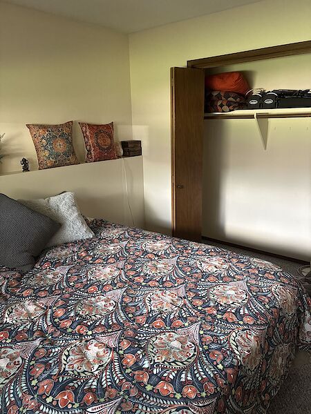 Calgary 1 bedroom Room For Rent for rent. Property photo: 648175-2