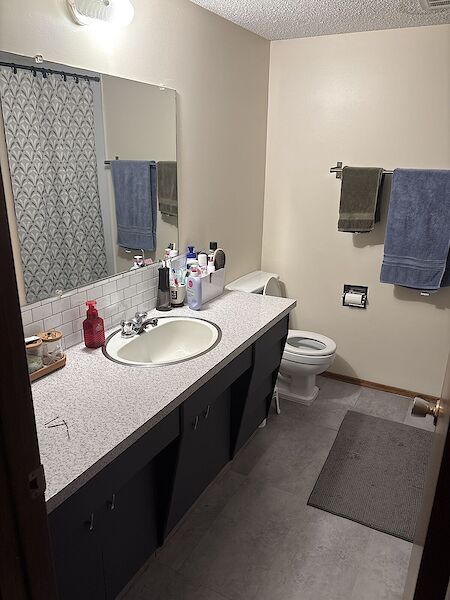 Calgary 1 bedroom Room For Rent for rent. Property photo: 648175-3