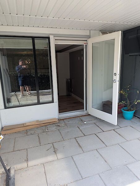 Calgary 2 bedrooms Condo Unit for rent. Property photo: 648258-3