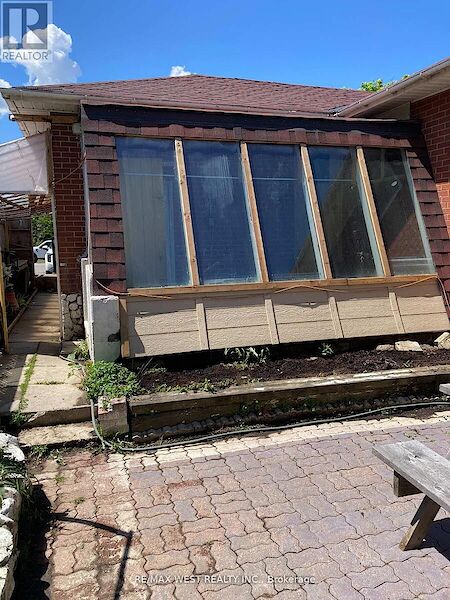 Brampton 3 bedrooms House for rent. Property photo: 648289-3