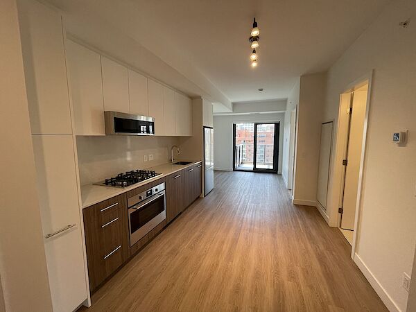 Calgary 1 bedroom Condo Unit for rent. Property photo: 648303-2