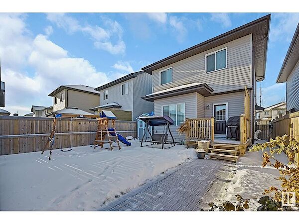 Edmonton 4 + Den bedrooms House for rent. Property photo: 648306-3