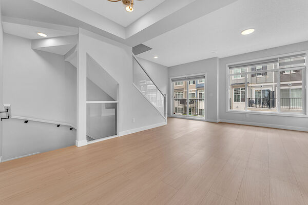 Edmonton 3 + Den bedrooms Townhouse for rent. Property photo: 648308-3