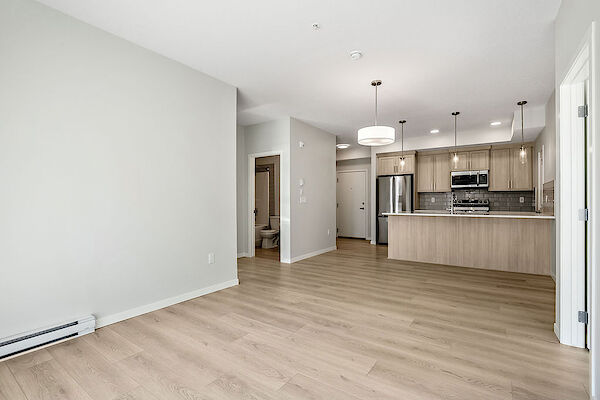 Calgary 2 bedrooms Condo Unit for rent. Property photo: 648331-3