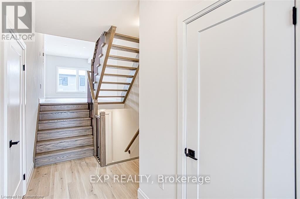 Hamilton 3 bedrooms Townhouse for rent. Property photo: 648345-1