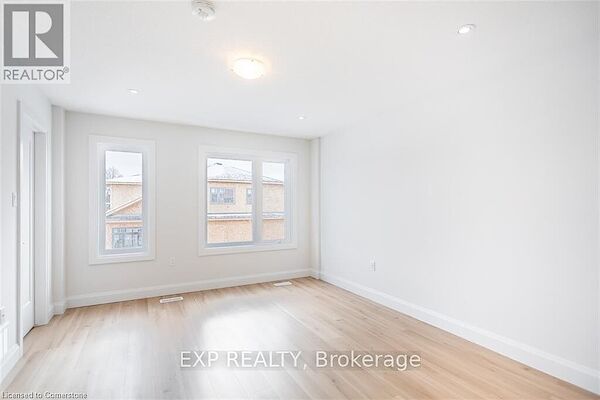 Hamilton 3 bedrooms Townhouse for rent. Property photo: 648345-2
