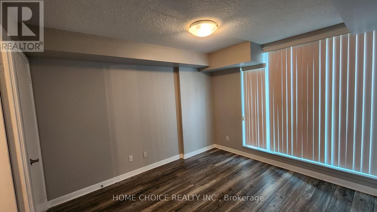 Toronto 2 bedrooms Apartment for rent. Property photo: 648354-1