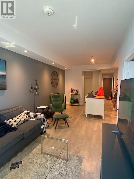 Toronto 3 bedrooms Apartment for rent. Property photo: 648361-3