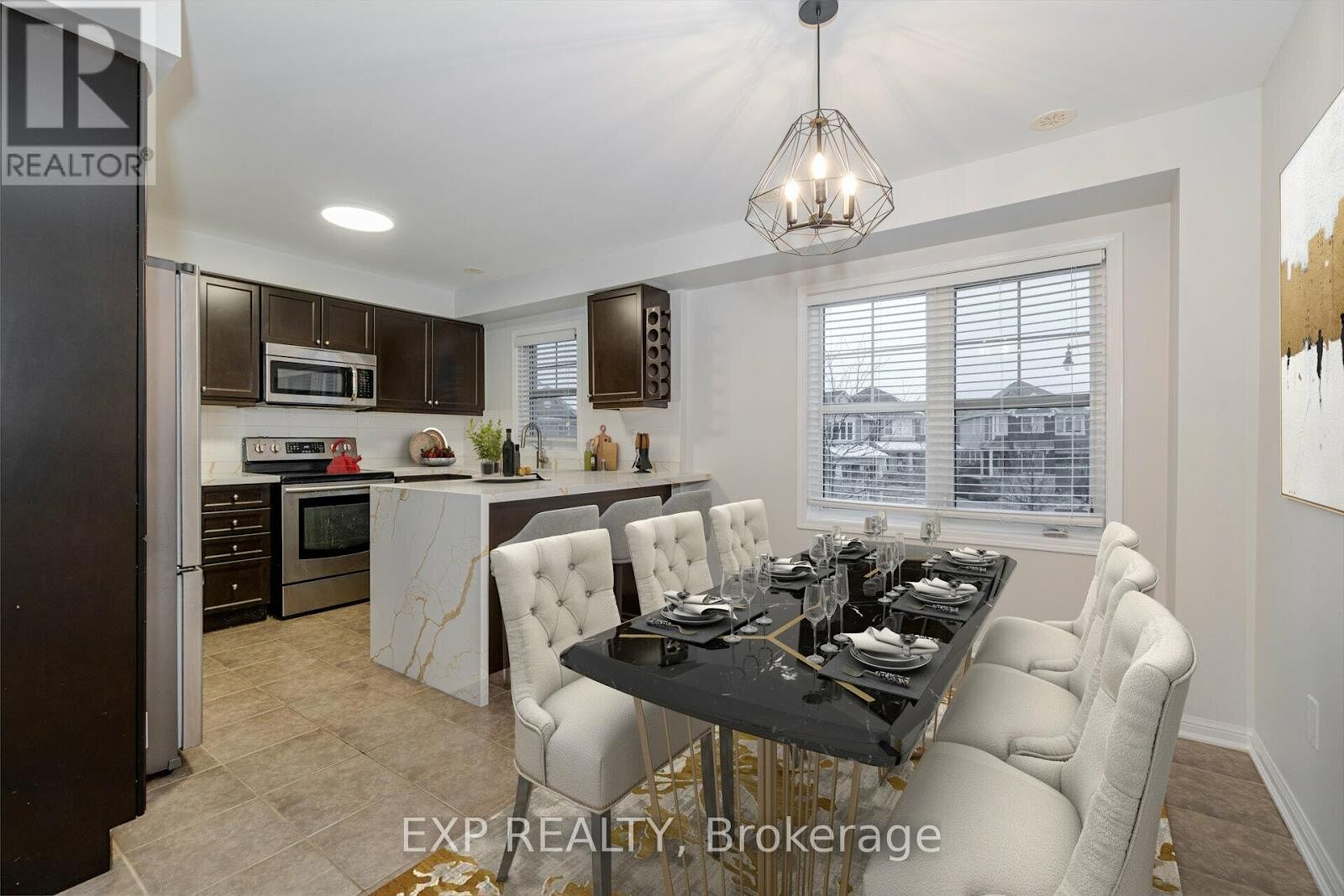 Brampton 4 bedrooms Townhouse for rent. Property photo: 648378-1