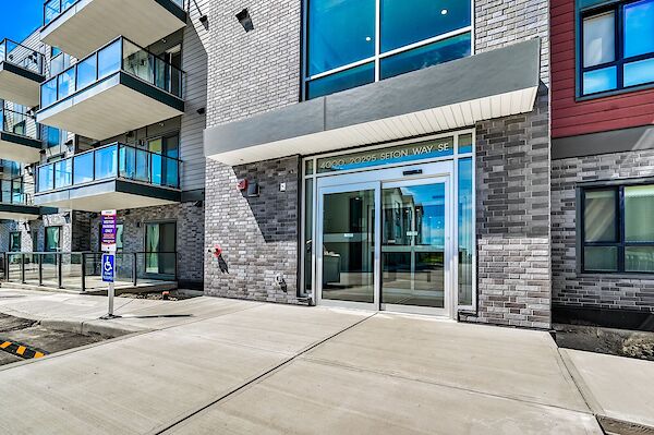 Calgary 1 bedroom Condo Unit for rent. Property photo: 648441-2