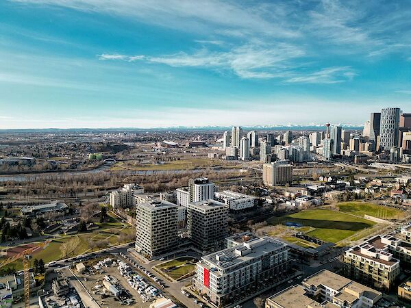 Calgary 2 bedrooms Condo Unit for rent. Property photo: 648495-2