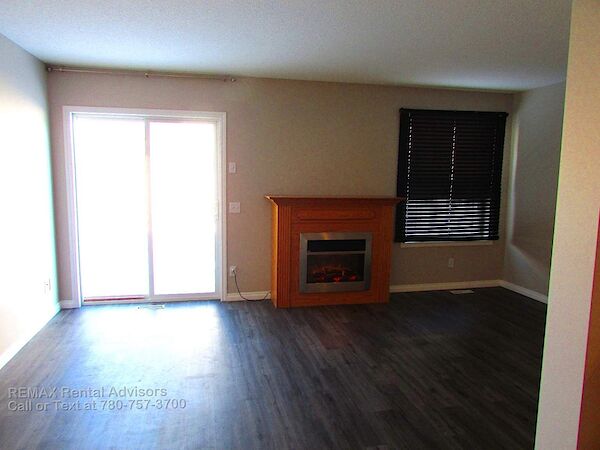 Edmonton 3 bedrooms Townhouse for rent. Property photo: 648599-3