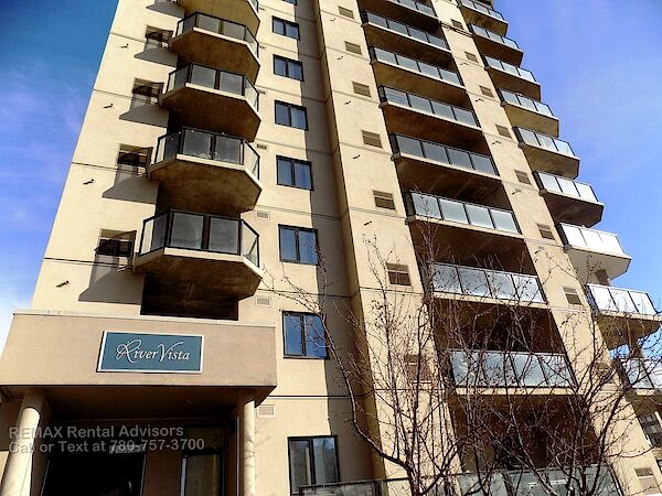 Edmonton 2 bedrooms Condo Unit for rent. Property photo: 648600-2