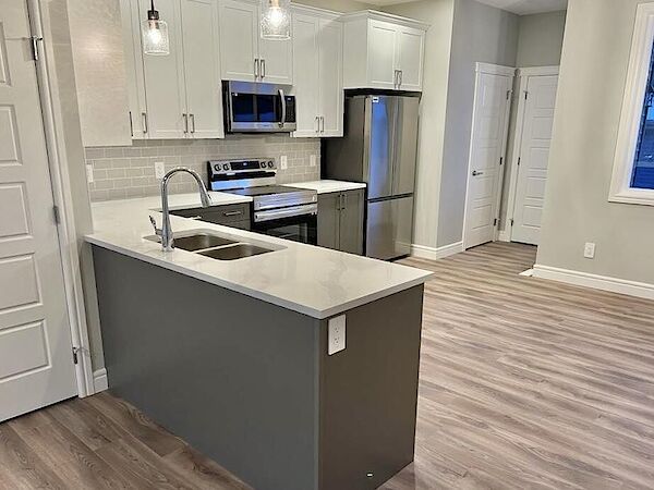 Edmonton 3 bedrooms Townhouse for rent. Property photo: 648612-3