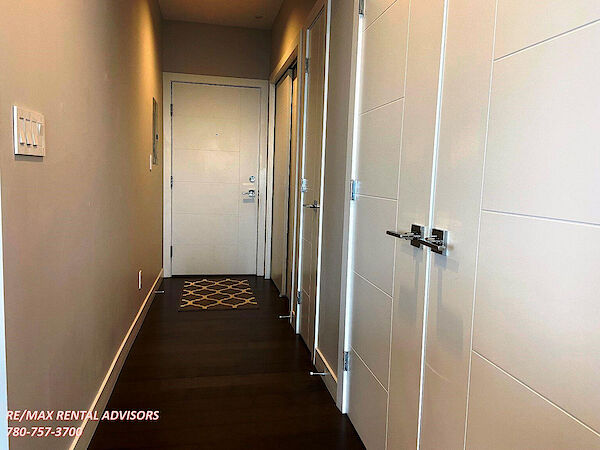 Edmonton 2 bedrooms Condo Unit for rent. Property photo: 648614-2
