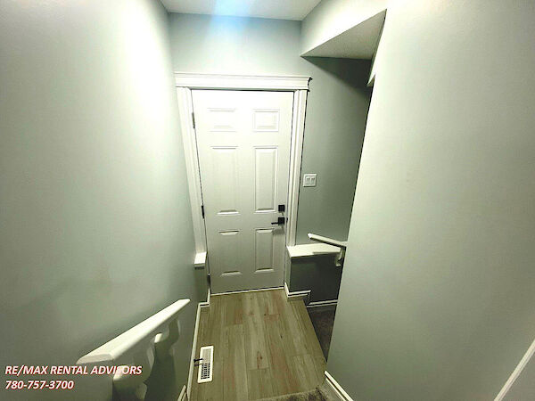 Edmonton 2 bedrooms Basement for rent. Property photo: 648619-2