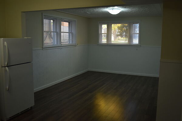Edmonton 2 bedrooms Basement for rent. Property photo: 648635-2