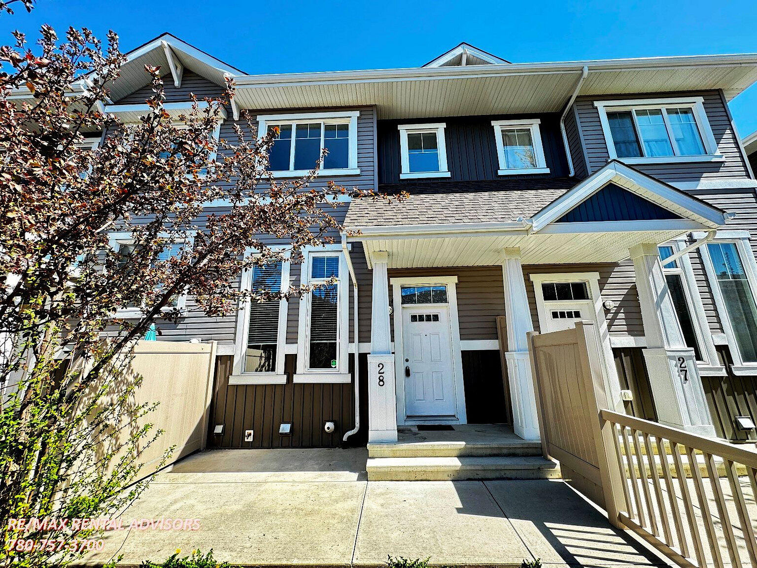 Edmonton 3 bedrooms Townhouse for rent. Property photo: 648641-1