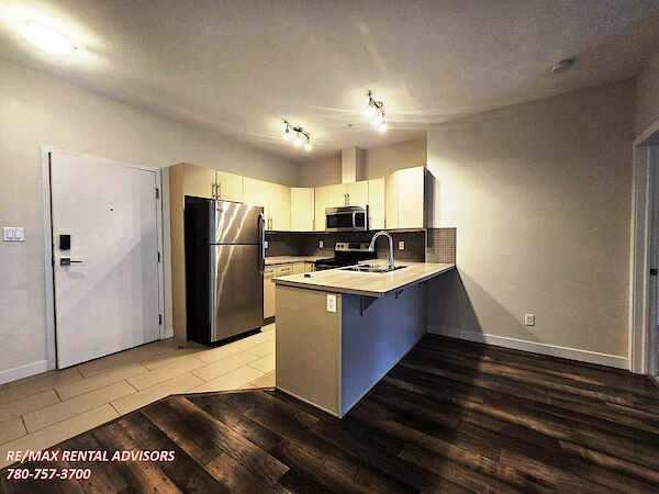 Edmonton 2 bedrooms Condo Unit for rent. Property photo: 648653-3