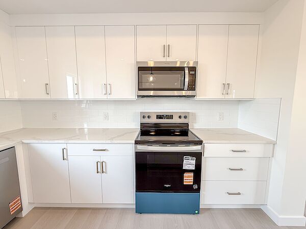 Calgary 4 bedrooms Townhouse for rent. Property photo: 648783-3