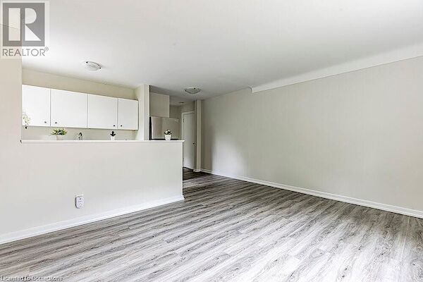 Hamilton 1 bedroom Apartment for rent. Property photo: 648838-3