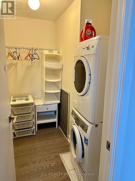 Toronto 2 bedrooms Apartment for rent. Property photo: 648848-2
