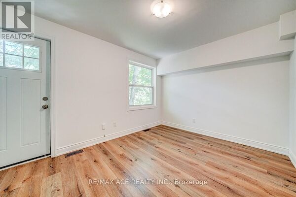 Toronto 2 bedrooms Townhouse for rent. Property photo: 648849-2