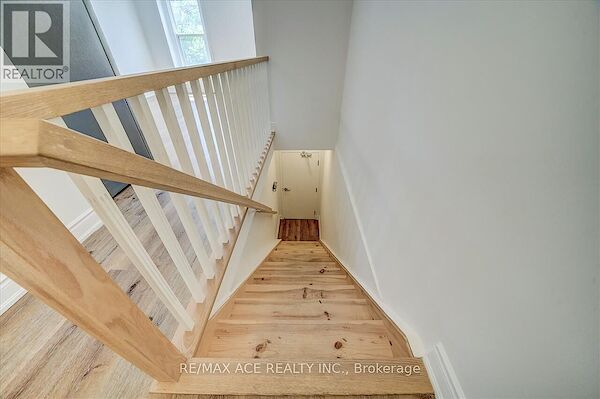 Toronto 2 bedrooms Townhouse for rent. Property photo: 648849-3