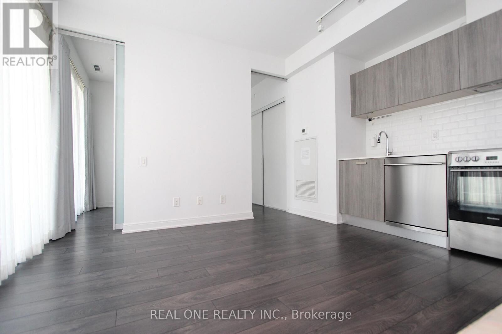 Toronto 2 bedrooms Apartment for rent. Property photo: 648884-1