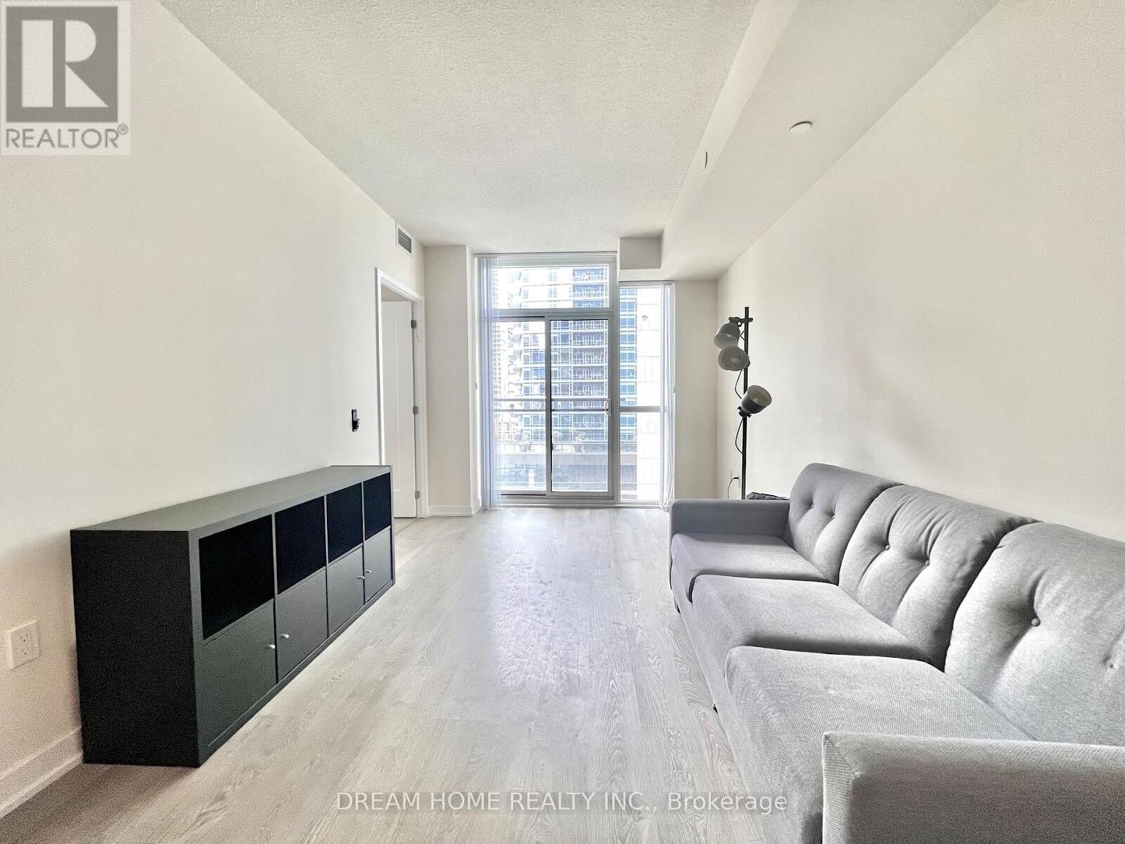 Toronto 2 bedrooms Apartment for rent. Property photo: 648897-1