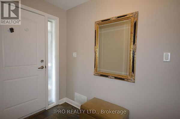 Toronto 3 bedrooms House for rent. Property photo: 648903-2